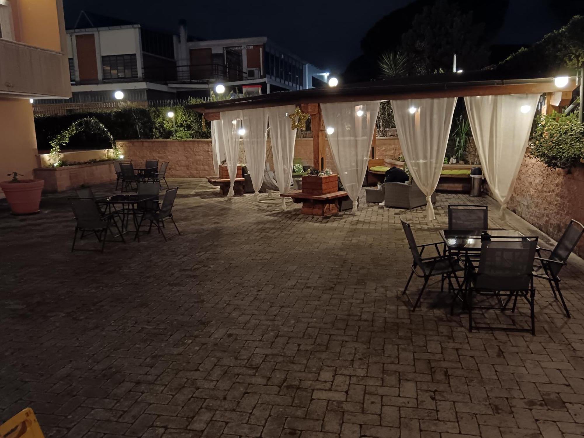 Hotel Bright — Photos 1